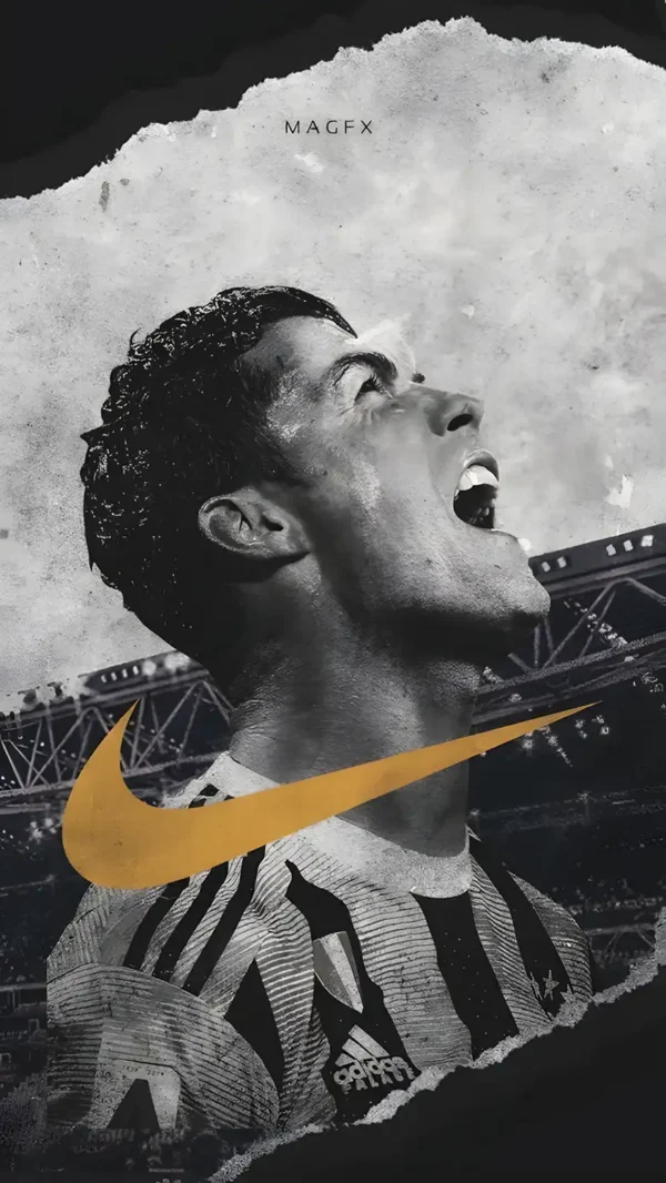 تصویر زمینه رونالدو در لباس یوونتوس در حال شوت به دروازه در سری آ ایتالیا