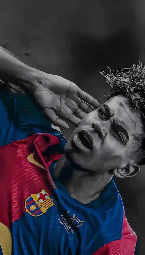 پرتره سینمایی لامین یامال - والپیپر 4K