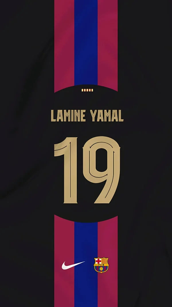 لامین یامال با پیراهن بارسلونا در کمپ نو - والپیپر Hd